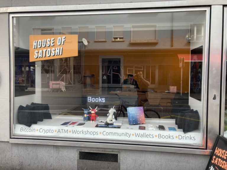 House of Satoshi 4 883FA57D 8144 4A2E AD31 39AF56116931 768x575