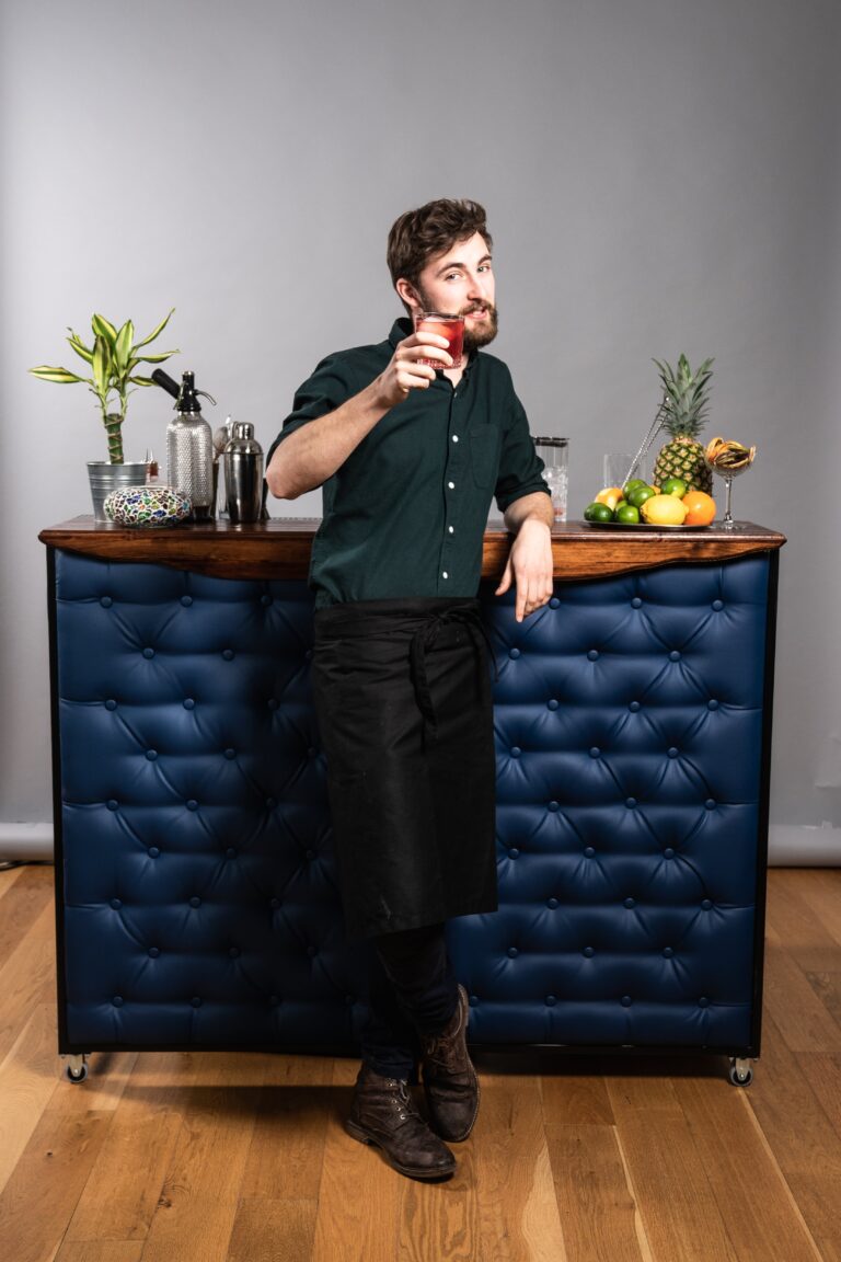 Mobiler Barkeeper 6 MariusBlue 55 min 768x1152