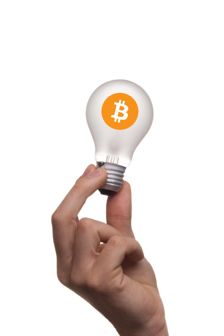 BCOIN21 6 hand creative light view thinking thought 1095119 pxhere.com  768x1152