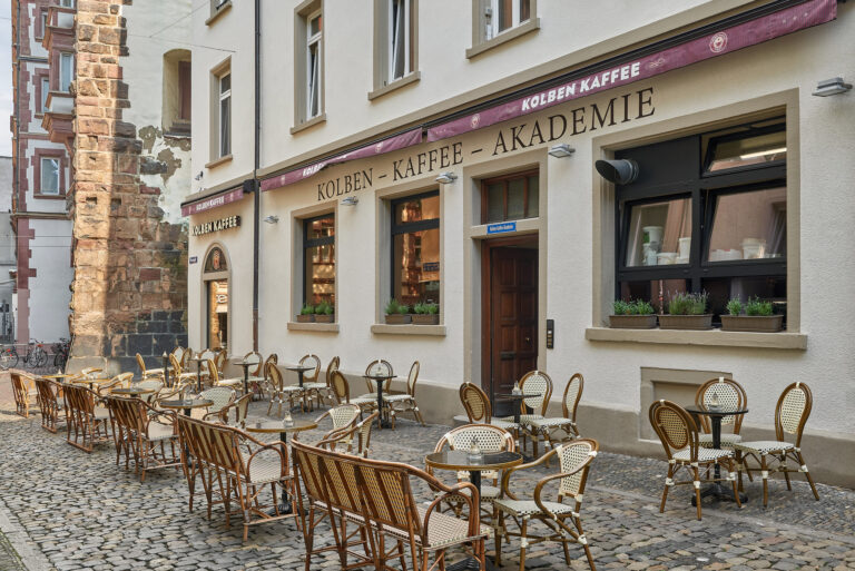 Kolben Kaffee Freiburg 7 ThomasStibenz 002 1 768x513