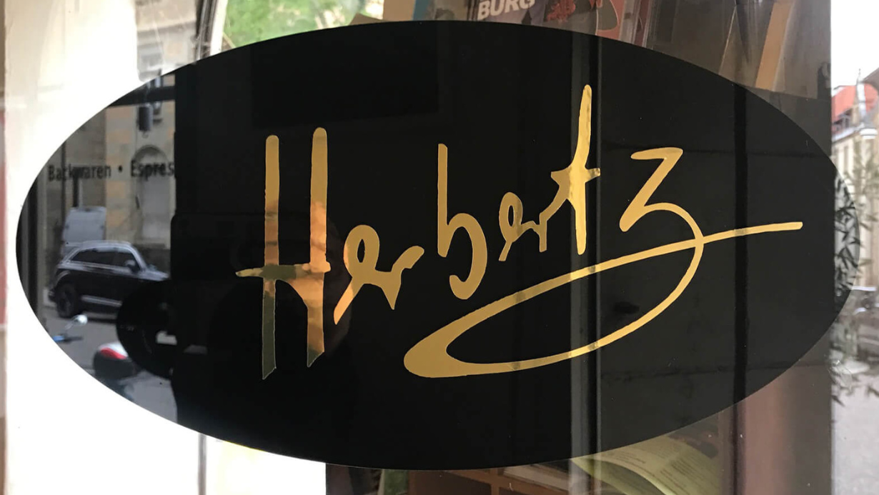Mit Bitcoin bezahlen? Besuche Herbert'z Café! 1