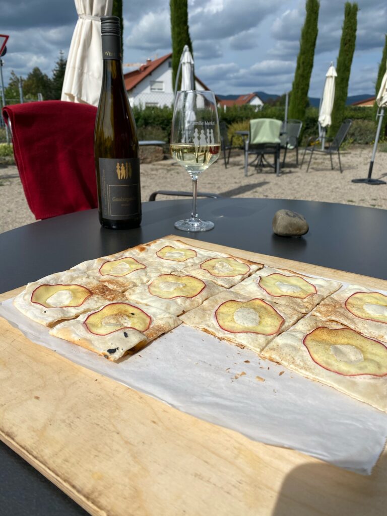 Strausswirtschaft Merkel 9 B247E102 2326 4190 B65A 16728AF236A9 768x1025