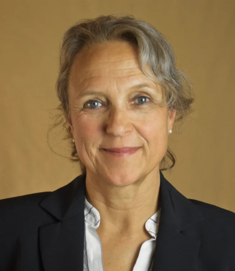 Stein & Strathmann, Organisationsberatung - Teamarbeit - Coaching 5 Bild Yvonne fuer Webseite 768x885