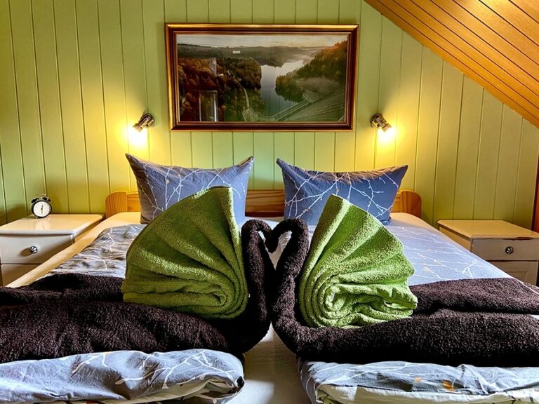 Ferienwohnung Kniep 5 Schlafzimmer klein klein 1.jpg nggid0262 ngg0dyn 900x675 00f0w010c010r110f110r010t010 768x576