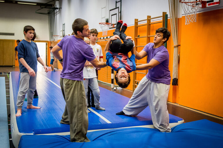 Parkour.org - Ferienkurse für Kinder 5 free arts of movement 2 1 768x512