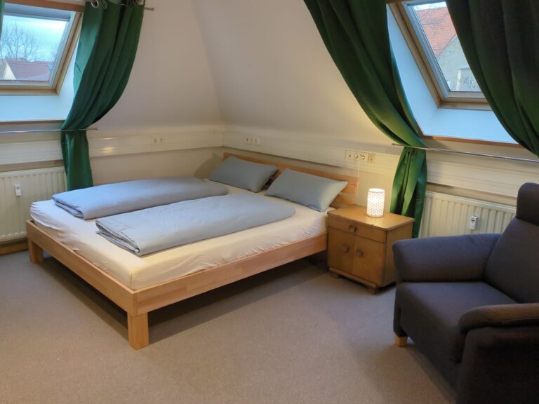 Großzügige 5-Raum Wohnung in super Neustadt-Lage 7 IMG 20241221 134049 227 xl 768x576