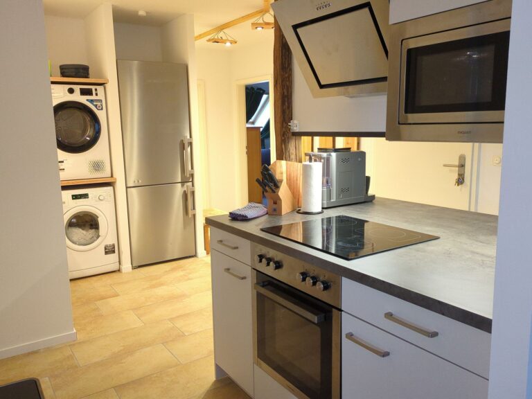 Großzügige 5-Raum Wohnung in super Neustadt-Lage 16 IMG 20241221 141620 223 xl 768x576