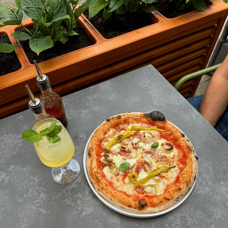 Das Delicious Wien 9 Pizza delicious 768x768