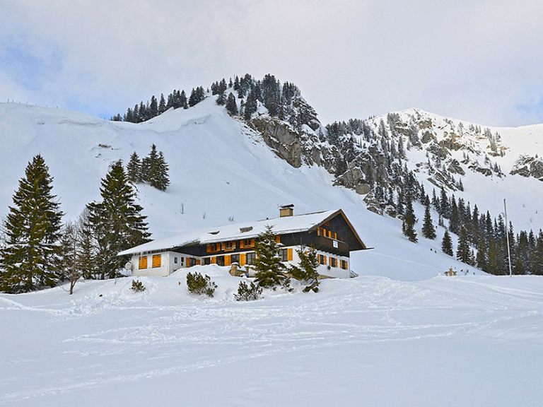 Schonfeldhutte Winter 768x576