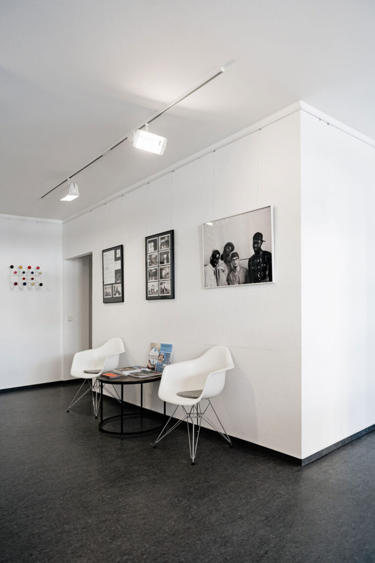 Stefanie Frank – Physiotherapie & Osteopathie 4 2305 shooting moretherapy malte 33 768x1152