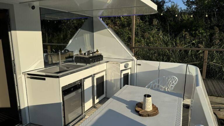 12 IMG 3469 Pantrie 02 768x432