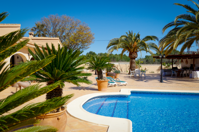 Pool BBQ Ost2 768x512